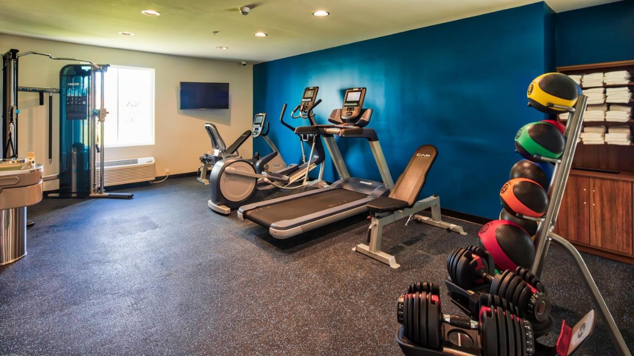 Uptown Suites Extended Stay Tampa Fl - Riverview Exterior foto